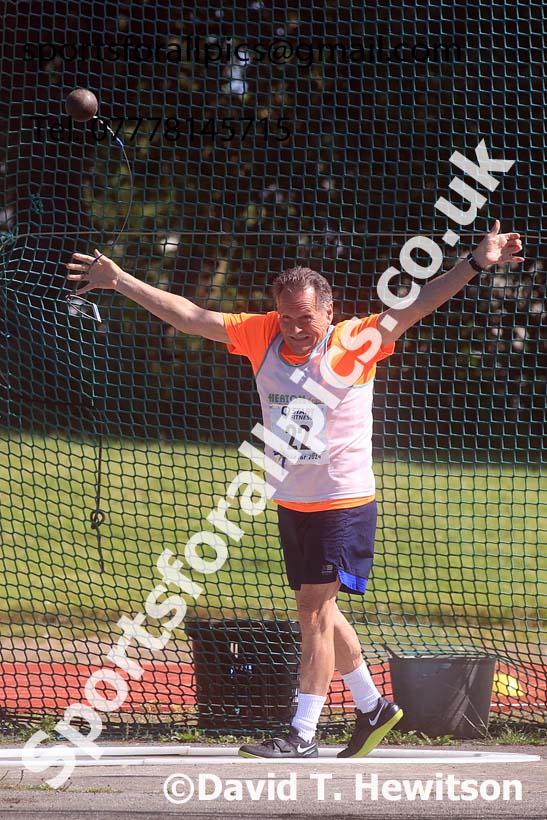 Mens hammer, 2024 NE Masters Track and Field Champs., Monkton Stadium, Jarrow.  Photo: David T. Hewitson/Sports for All Pics